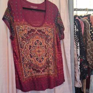 Lucky Brand Burgundy and Gold Patterned Tee